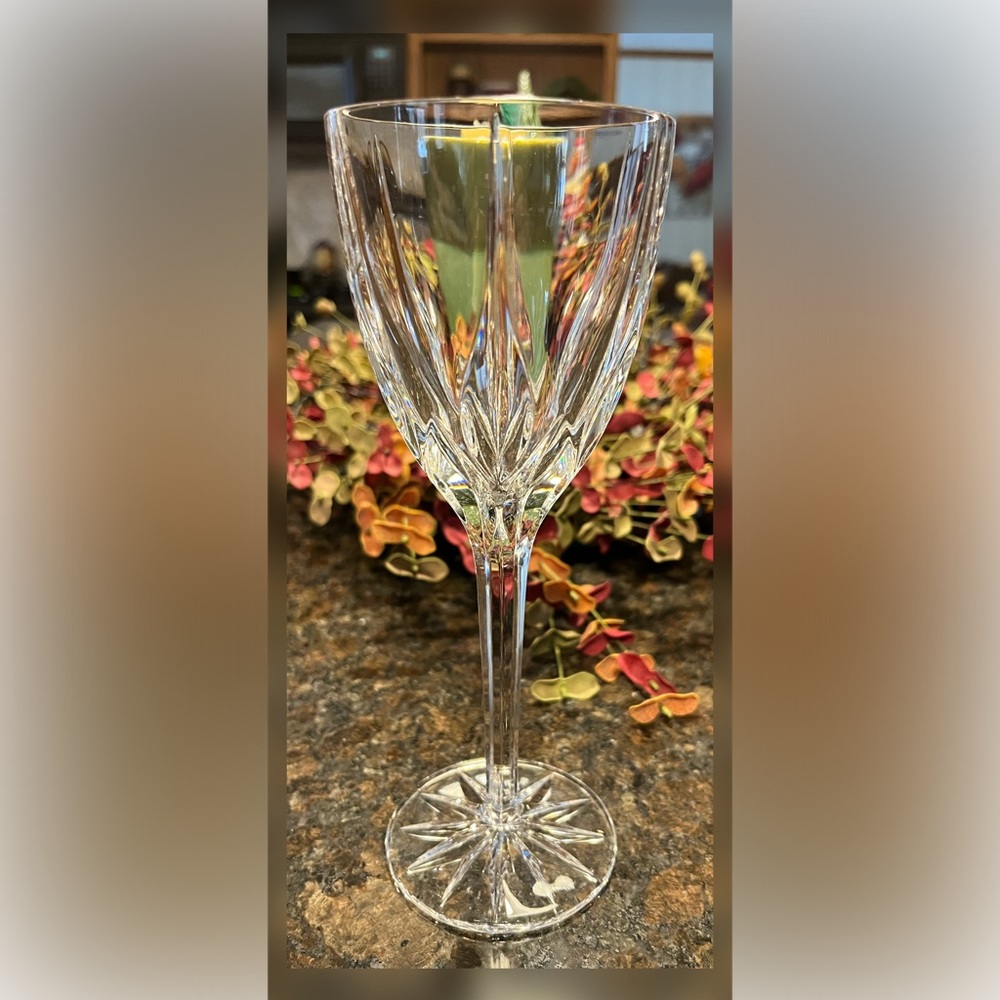 Trio of Crystal Wine Glasses - Picture 3 of 6